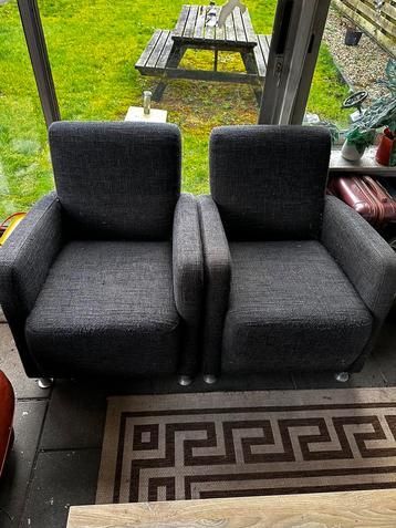 2 fauteuils gebruikt  beschikbaar voor biedingen