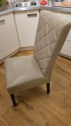 Mooie beige kunstlederen stoel, Huis en Inrichting, Stoelen, Ophalen, Bruin, Kunststof, Vier