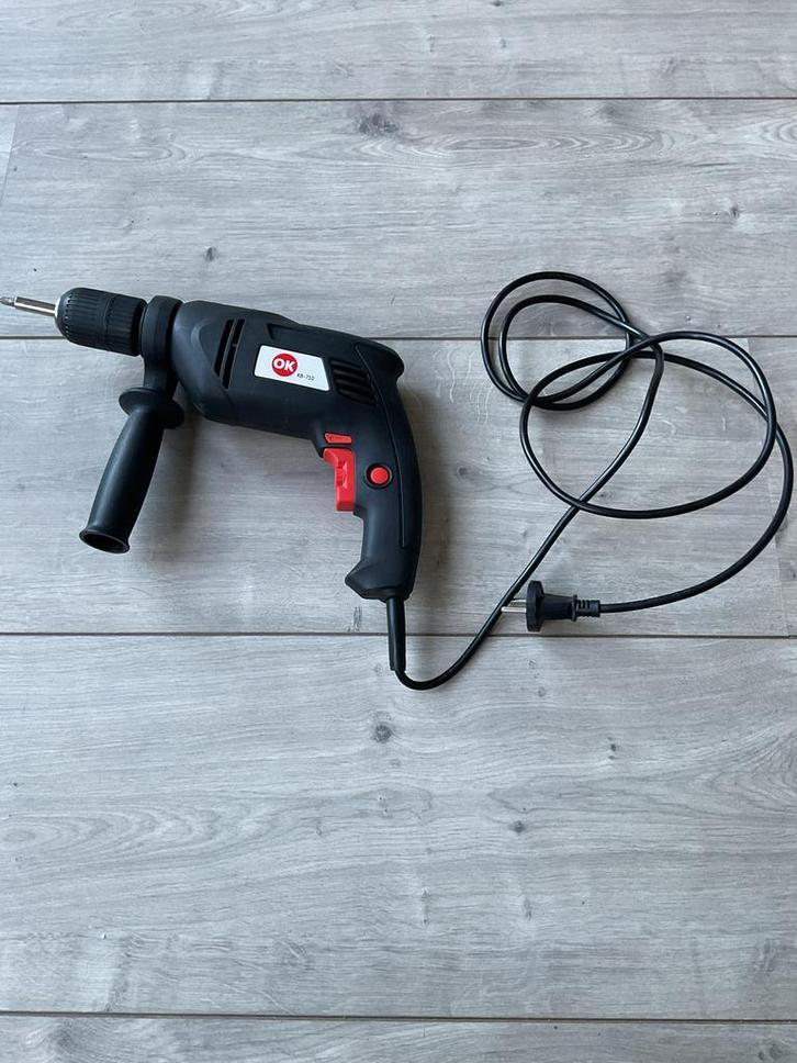 OK Schroefboormachine - Goed Onderhouden, Doe-het-zelf en Verbouw, Gereedschap | Boormachines, Gebruikt, Boor- en Schroefmachine