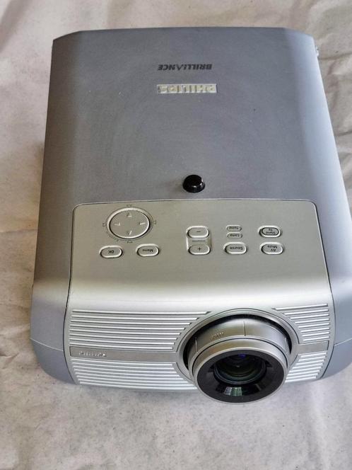 Philips beamer / projector cClear XG1 Brilliance LC4745, Audio, Tv en Foto, Beamers, Zo goed als nieuw, Overige resoluties, Ophalen of Verzenden