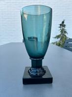 Vintage vaas., Huis en Inrichting, Woonaccessoires | Vazen, Blauw, Ophalen of Verzenden, Minder dan 50 cm, Glas