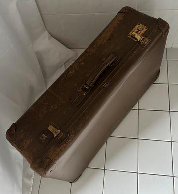 Oude mooie vintage koffer 70x40x21 cm beschikbaar voor biedingen