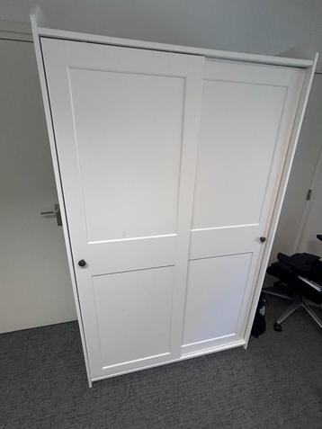 IKEA Kledingkast - Ruimtebesparend! beschikbaar voor biedingen