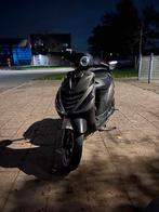Piaggio Zip 4t 2v, Fietsen en Brommers, Scooters | Piaggio, Ophalen of Verzenden, Zo goed als nieuw, Benzine, Zip
