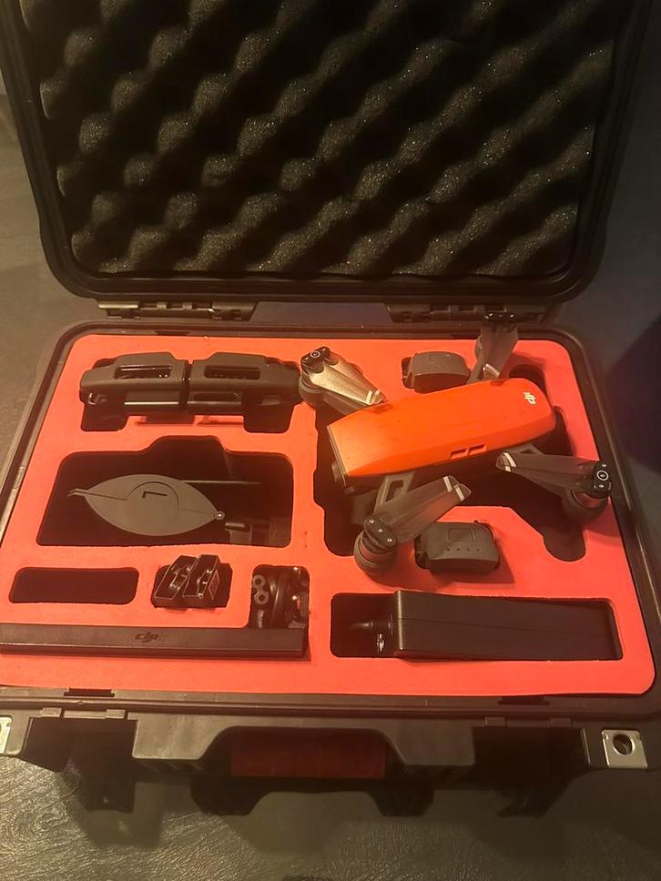 DJI SPRAK COMPLEED, Audio, Tv en Foto, Drones, Zo goed als nieuw, Ophalen of Verzenden