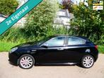 Alfa Romeo Giulietta 1.4 T Distinctive 170pk 2e eig. Clima L, Voorwielaandrijving, Gebruikt, Zwart, 4 cilinders