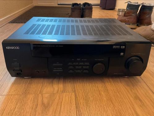 Kenwood reciever KRF-V5050D met afstandsbediening, Audio, Tv en Foto, Versterkers en Receivers, Zo goed als nieuw, Stereo, 60 tot 120 watt