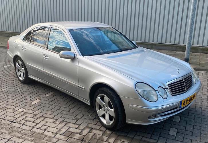 Mercedes e320 W211 Bouwjaar 2002 Automaat Leer/Navi, Auto's, Mercedes-Benz, Bedrijf, E-Klasse, ABS, Airbags, Airconditioning, Alarm