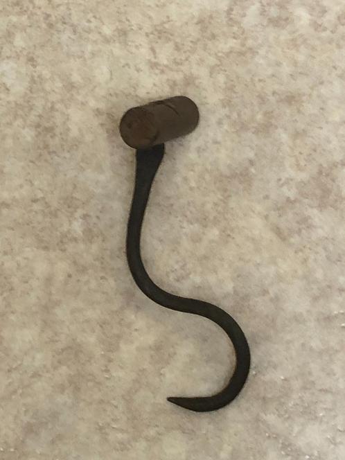 Balenhaak met een enkele haakpunt, Antiek en Kunst, Antiek | Gereedschap en Instrumenten, Ophalen of Verzenden