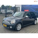 Mini Mini 1.4 One / STOELVERWARMING / PANORAMADAK, Voorwielaandrijving, Gebruikt, 4 stoelen, Zwart