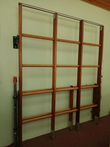 Wandrek speellokaal met assecoires (glijbaan, klimladder) ba beschikbaar voor biedingen