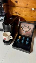 Nespresso essenza mini koffie apparaat, Koffiemachine, Ophalen of Verzenden, Zo goed als nieuw, Koffiepads en cups