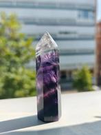 Fluoriet Toren van 7,5 cm - 63 gram - Mooie banding en kleur, Ophalen of Verzenden, Mineraal