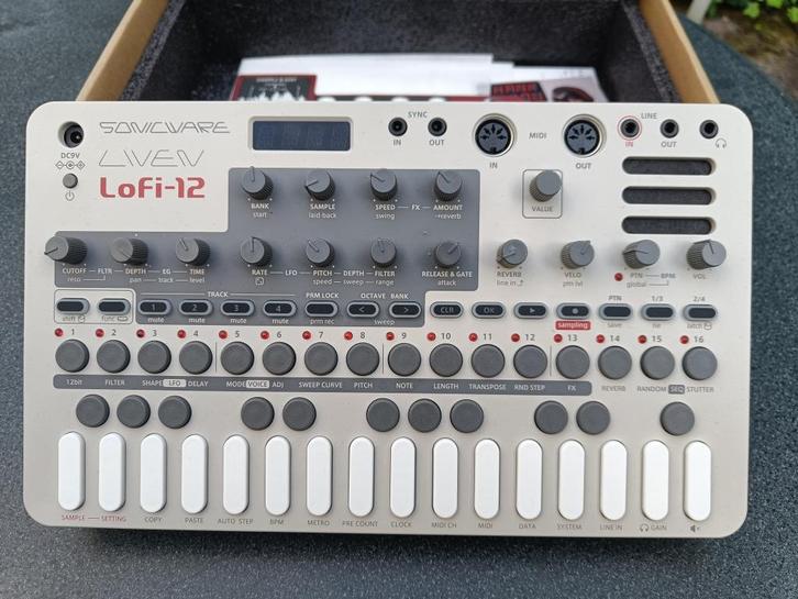 Te koop / te ruil : Sonicware Liven Lofi-12 + power adapter, Muziek en Instrumenten, Samplers, Zo goed als nieuw, Ophalen of Verzenden