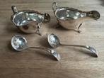Engels zilver 2 sauskommen en 2 sauslepels, Ophalen of Verzenden, Zilver