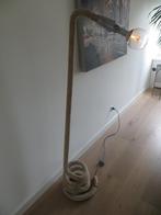 Aparte staande lamp gemaakt van een klimtouw, Ophalen, Overige materialen, 150 tot 200 cm, Gebruikt