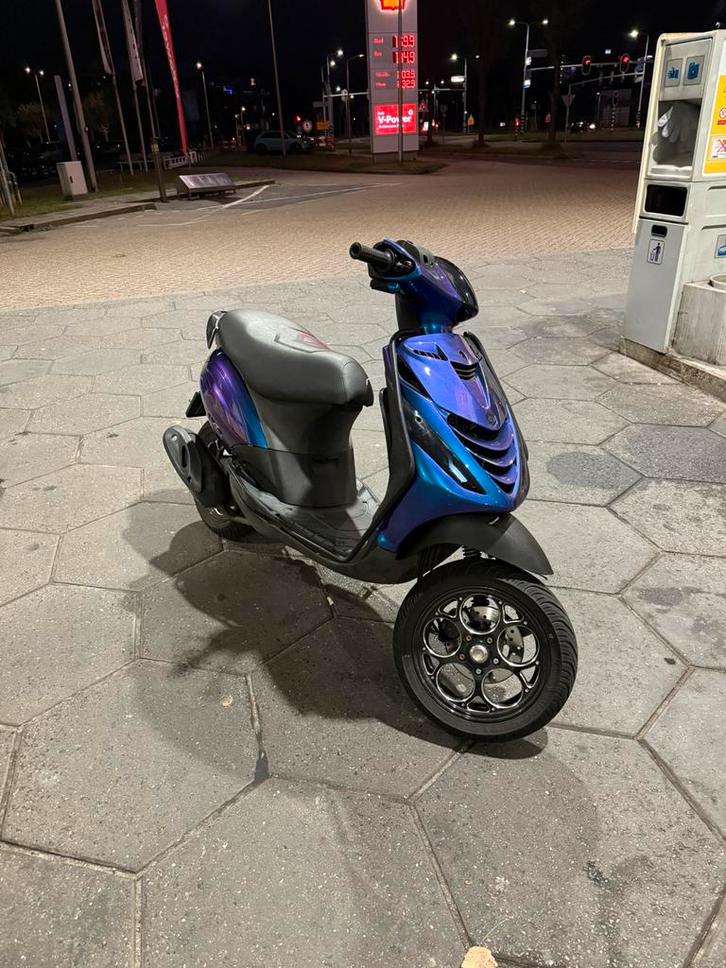 Piaggio zip 80, Fietsen en Brommers, Scooters | Piaggio, Zo goed als nieuw, Zip, Benzine, Ophalen of Verzenden