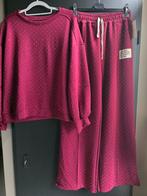 Nieuw 2delig pak bordeaux glitter 40 42 44, Kleding | Dames, Huispakken, Ophalen of Verzenden, Nieuw, Maat 42/44 (L), Rood
