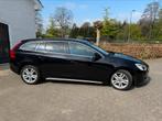 Volvo V60 T3 150pk Start/stop 2012 Zwart 136 482km, Voorwielaandrijving, 1596 cc, Zwart, 4 cilinders