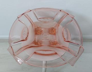 Vintage ronde roze glazen schaal van Walther & Söhne beschikbaar voor biedingen