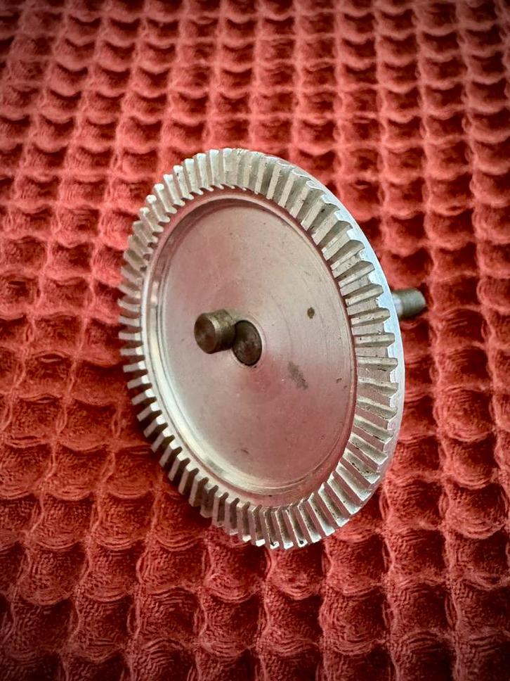 Hoofd tandwiel CrAck 100  LuXor 1 NOS, Watersport en Boten, Hengelsport | Algemeen, Werphengel, Verzenden