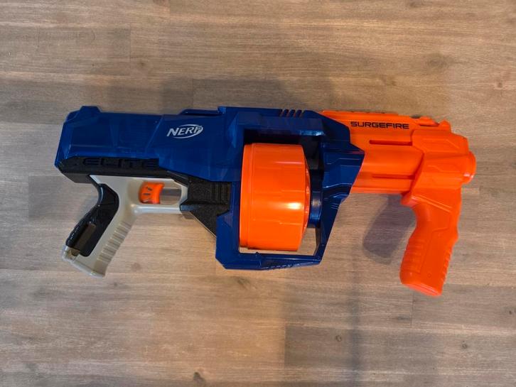 Nerf surgefire, Kinderen en Baby's, Speelgoed | Buiten | Actiespeelgoed, Zo goed als nieuw, Ophalen