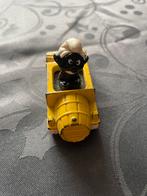 Smurf in auto 1983, Verzamelen, Smurfen, Ophalen of Verzenden, Gebruikt, Overige Smurfen, Poppetje, Figuurtje of Knuffel