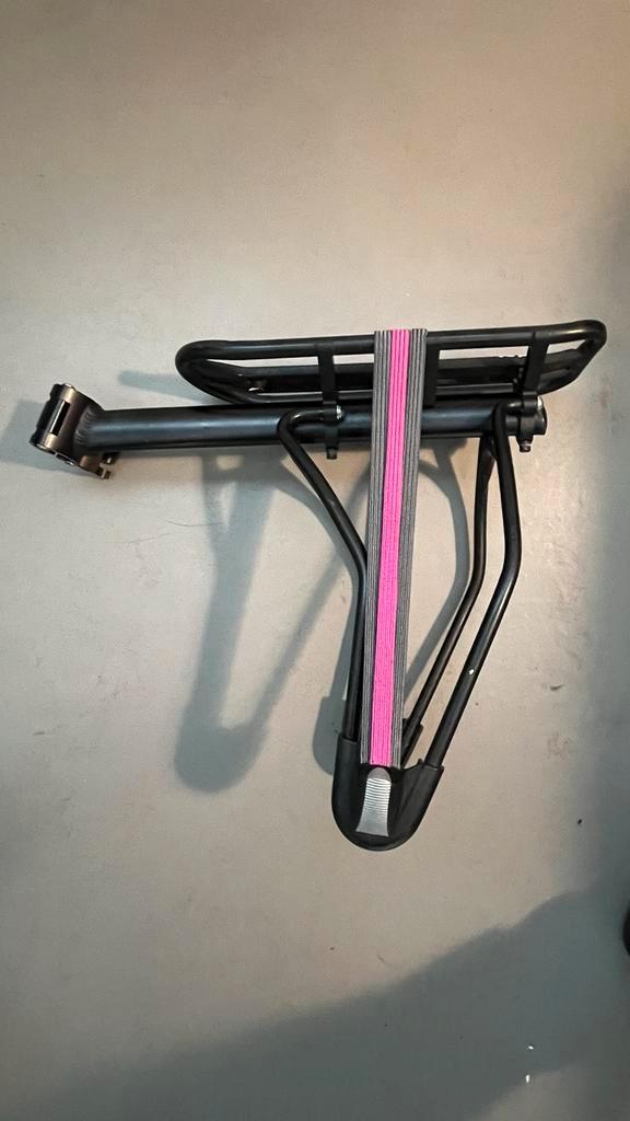 BBB Bagagedrager Zadelpenbevestiging - max 10 kg, Fietsen en Brommers, Fietsaccessoires | Bagagedragers, Gebruikt, Ophalen of Verzenden