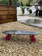 Swass skateboard met roze willen! Zo goed als nieuw!, Skateboard, Zo goed als nieuw, Ophalen