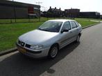 Seat Cordoba 1.4-16V Stella, Auto's, Origineel Nederlands, Te koop, Zilver of Grijs, 5 stoelen