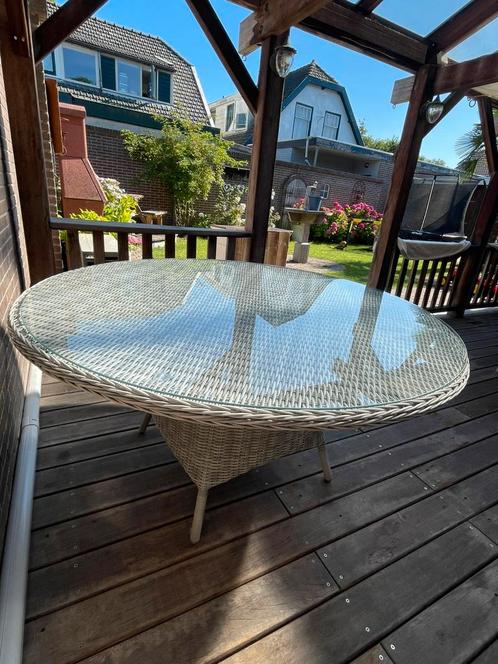 AVH-Collectie Riccione dining tuintafel 150 cm rond wicker, Tuin en Terras, Tuintafels, Zo goed als nieuw, Rond, Wicker, Ophalen