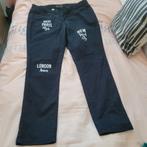 Zwarte broek met teksten  Maat 46, Zwart, Maat 46/48 (XL) of groter, Ophalen of Verzenden, Zo goed als nieuw
