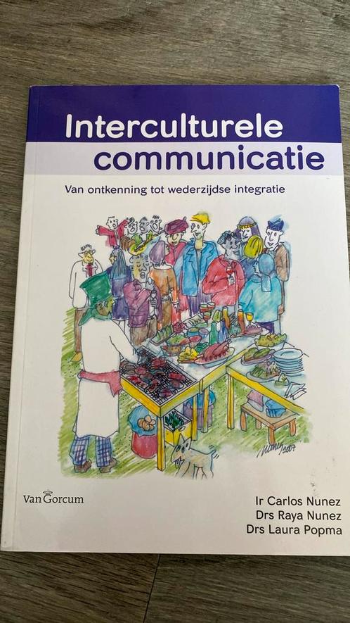 Raya Nunez - Interculturele communicatie, Boeken, Studieboeken en Cursussen, Zo goed als nieuw, Ophalen of Verzenden