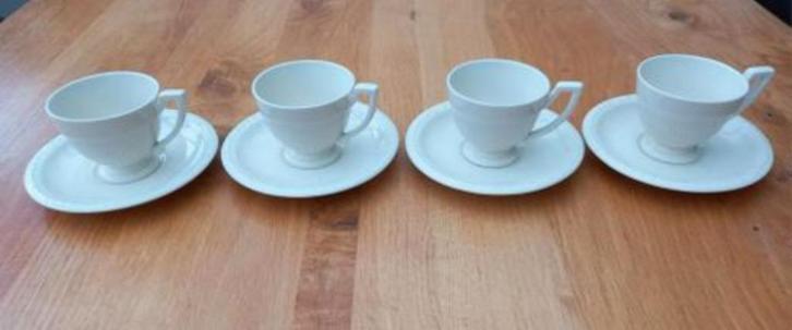 4x Kop en schotel van Recamier., Huis en Inrichting, Keuken | Servies, Zo goed als nieuw, Kop(pen) en/of Schotel(s), Overige stijlen