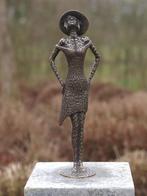 VROUW MET HOED / bronzen beeld, Ophalen of Verzenden