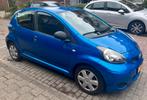 Toyota Aygo 1.0 12V Vvt-i 5DRS 2011 Airco, Nieuwe APK, Voorwielaandrijving, Metallic lak, Stof, 68 pk