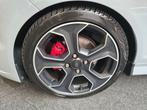 Ford Fiesta 1.6 ST 200 Recaro Camera Clima navi PDC 17"LM, Voorwielaandrijving, 1596 cc, 1063 kg, Gebruikt