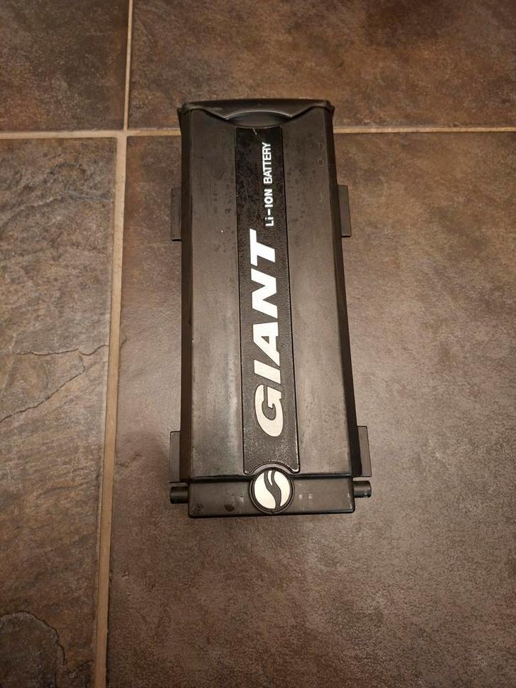 GIANT Accu 36V-11AH 409WH Li-ion 5 pins, Fietsen en Brommers, Fietsaccessoires | Fietsaccu's, Zo goed als nieuw, Ophalen of Verzenden