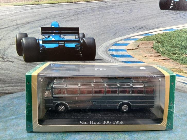 bus collection  van hool 306, Hobby en Vrije tijd, Modelauto's | Overige schalen, Zo goed als nieuw, Auto, Ophalen of Verzenden