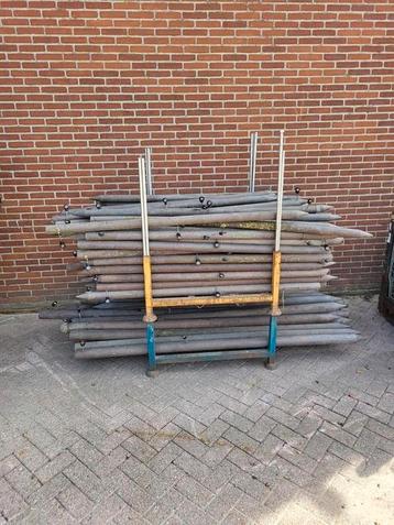 Kunststof weidepalen / afrasteringspalen  beschikbaar voor biedingen