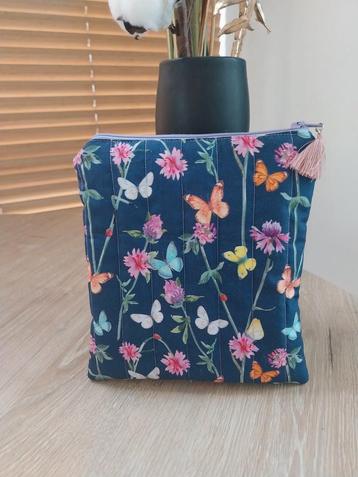 E-readerhoes met rits - Gewatteerd beschikbaar voor biedingen