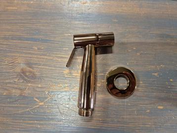 Nieuwe rosé gouden bidetsproeier beschikbaar voor biedingen