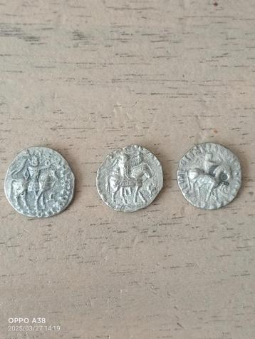 	 3 Indo - Scythen zilveren munten beschikbaar voor biedingen