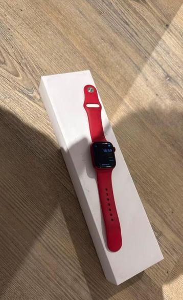 TE KOOP : Apple Watch Series 7 41mm - Rood beschikbaar voor biedingen