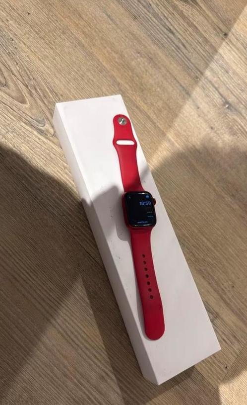 TE KOOP : Apple Watch Series 7 41mm - Rood, Sieraden, Tassen en Uiterlijk, Smartwatches, Gebruikt, Rood, Ophalen of Verzenden