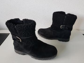  Originele Ugg maat 38.5 ( Uk 6 ) zwarte suede boots laarzen beschikbaar voor biedingen