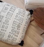 Nieuw Marrokaans berber wollen kelim, vloerkussen poef, Nieuw, Ophalen of Verzenden, 50 tot 75 cm, Vierkant