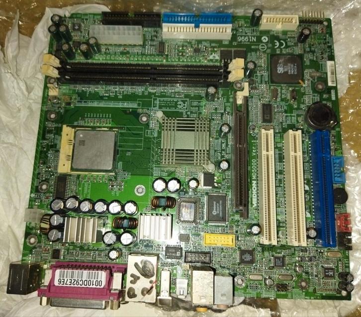 Medion MSI MD5000 Ver1.2 MS-6701. met Intel Celleron 2,68GHz, Computers en Software, Vintage Computers, Verzenden