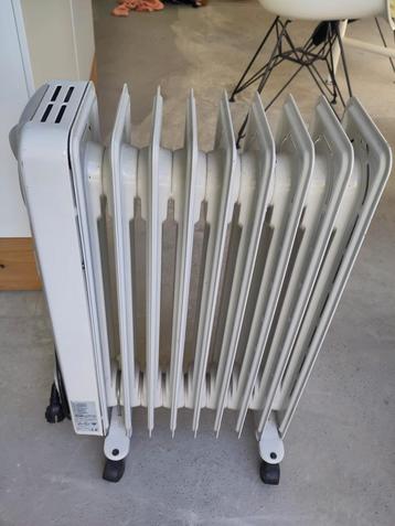 DeLonghi / olieradiator 2000w beschikbaar voor biedingen