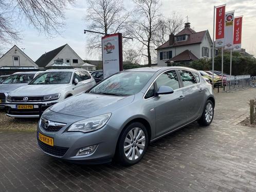 Opel ASTRA 1.6 COSMO AUTOMAAT / NAVI / CRUISE CTR. / AFN. TR, Auto's, Opel, Bedrijf, Astra, ABS, Airbags, Airconditioning, Bluetooth